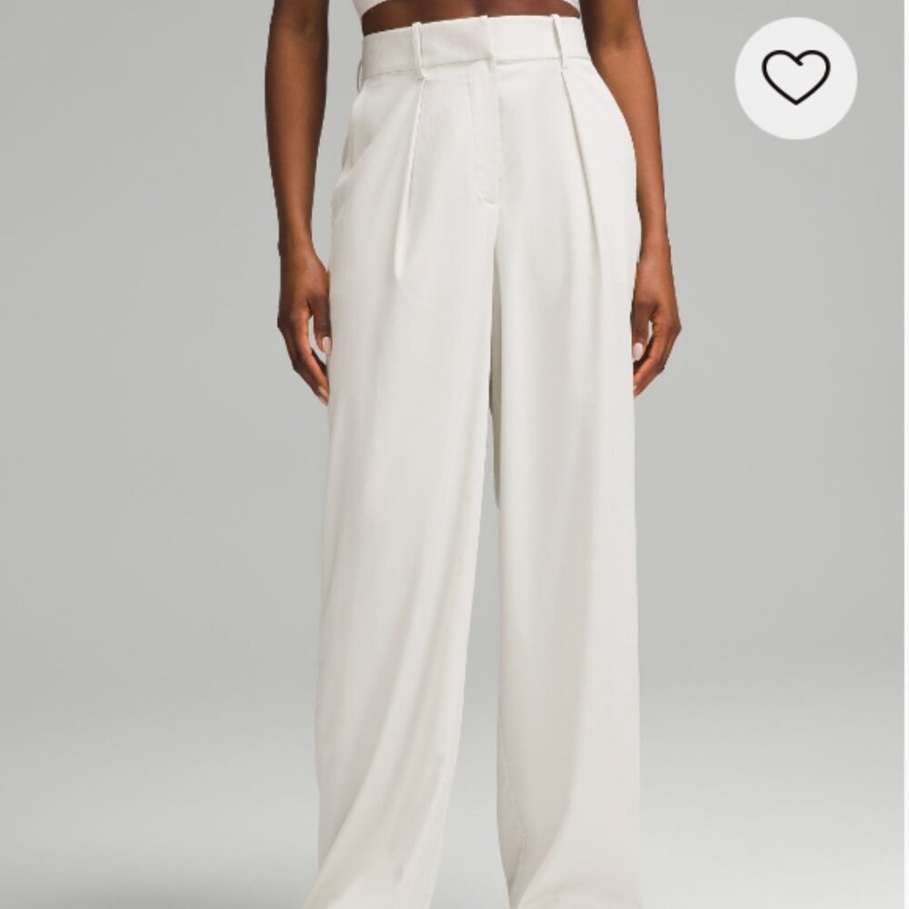 Lululemon Pleat-Front High-Rise Trouser Color Bone Size 6 Length Regular